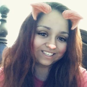 Meet your Posher, Elisa